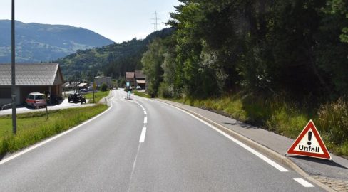 Surava GR: Töfflenker (21) nach Unfall ins Spital