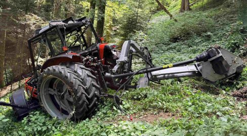 Schwellbrunn AR: Lenker (73) stirbt bei Unfall mit Traktor
