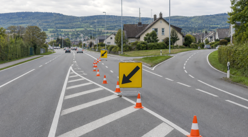 Steinschlag auf A4: Strasse zw. Flüelertunnel und Sisikon gesperrt