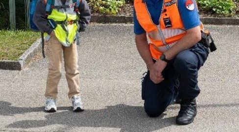 SO: Polizei zeigt zum Schulstart Präsenz auf Schulwegen