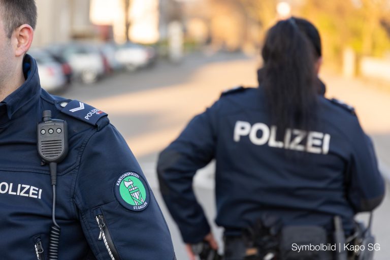 Kaltbrunn SG: Einbruch in Autogarage, Polizei fasst Duo (22)
