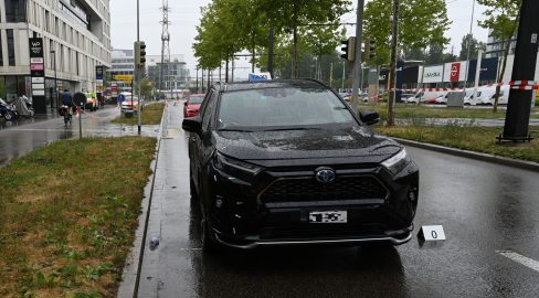 Glattpark ZH: Taxi erfasst Fussgängerin (17) bei Unfall