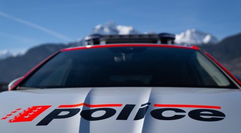 Leuk VS: Person von Zug erfasst, stirbt bei Unfall