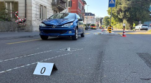 Horgen ZH: Fussgängerin (78) stirbt nach Unfall im Spital
