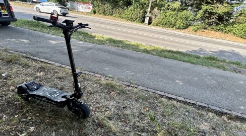 Baden AG: E-Trottinett-Lenker (62) nach Unfall schwer verletzt