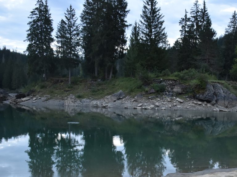 Flims GR: Helfer stirbt bei Unfall am Caumasee