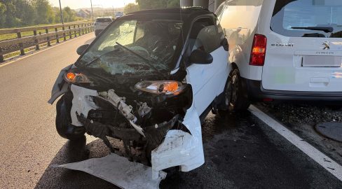 Safenwil AG: Toyota-Lenker (74) verursacht Unfall: 2 Verletzte
