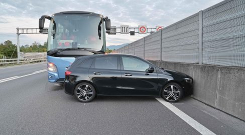 Emmenbrücke LU: Car und Auto krachen auf A2 zusammen: Unfall