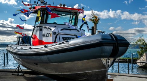 Twann BE: Neues Polizeiboot Argus für den Bielersee