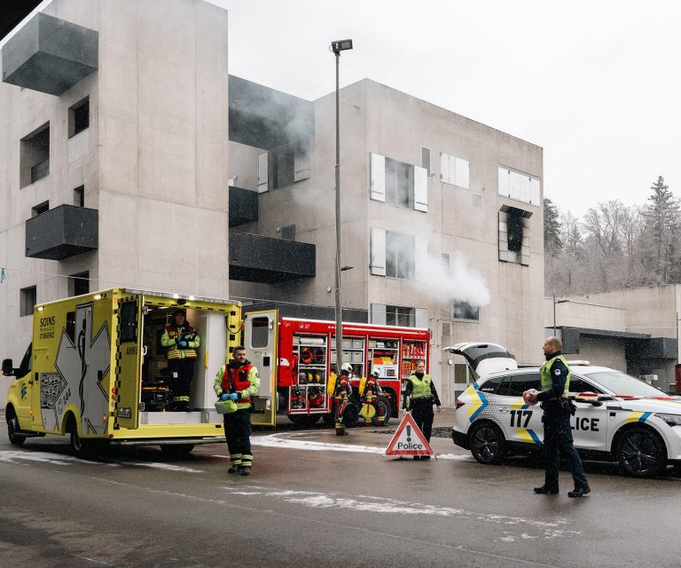 Kerzers FR: Feuer-Drama nach Explosion, Mann schwer verbrannt