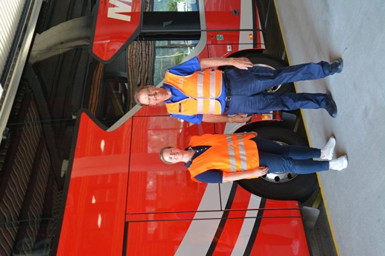 Erstfeld UR: Polizei legt zwei Reisebusse auf der A2 still