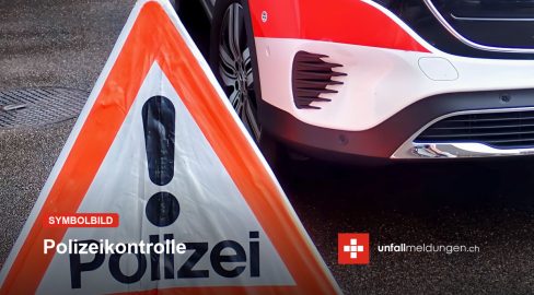 Morgarten ZG: Töff-Lenker mit sichtbarer Karkasse erwischt
