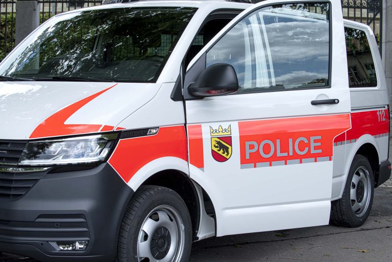 Gelterfingen BE: Velolenker bei Unfall schwer verletzt