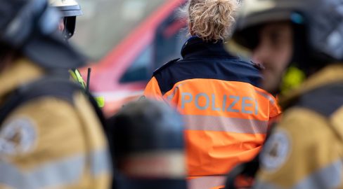 Flums SG: Grillkohle setzt Kunststoffzaun in Brand