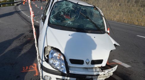 Disentis/Mustér GR: Lenker (61) nach Unfall im Auto eingeklemmt