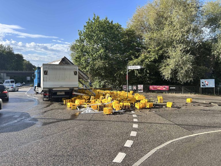 Rothrist AG: Bier-Chaos im Kreisel bei A1 nach Unfall