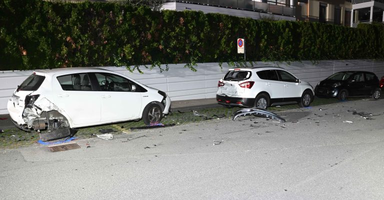 Luzern LU: Frau (20) ohne Ausweis baut Unfall beim Parkieren