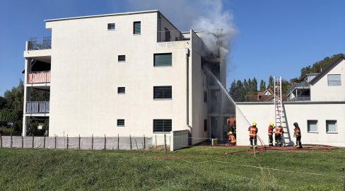 Kradolf TG: Feuer-Drama im 3. Stock, zwei Personen im Spital
