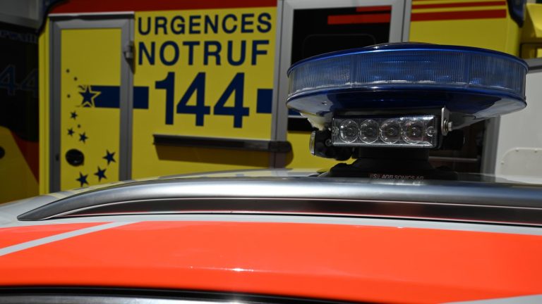 Grächen VS: Lieferwagen stürzt ab, Lenker stirbt nach Unfall