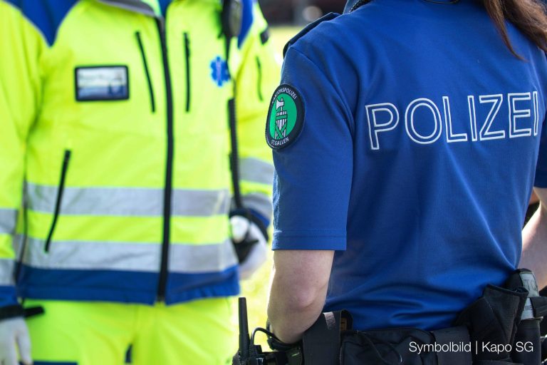 Lichtensteig SG: Arbeiter (20) bei Unfall schwer verletzt