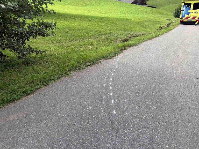 Kaltbrunn SG: Velolenker (75) nach Unfall in Lebensgefahr