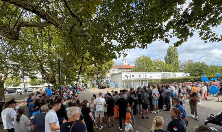 Olten SO: Sondereinheit und Polizeiboot begeistern Tausende