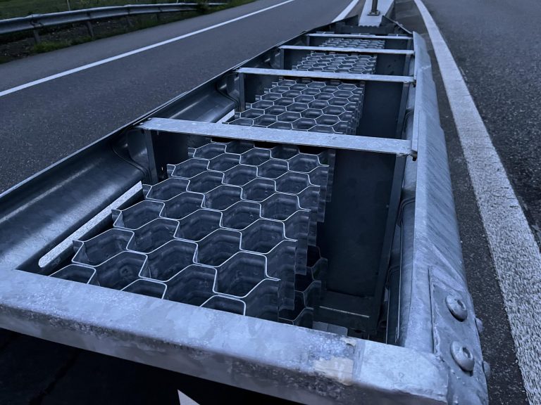 Simplon VS: Neue Anpralldämpfer auf A9 für mehr Sicherheit