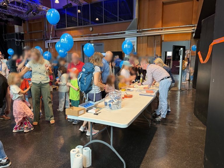 Olten SO: Sondereinheit und Polizeiboot begeistern Tausende