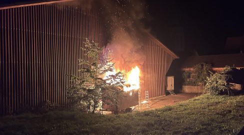Berg TG: Feuer-Drama bei Lagerhalle, Duo festgenommen