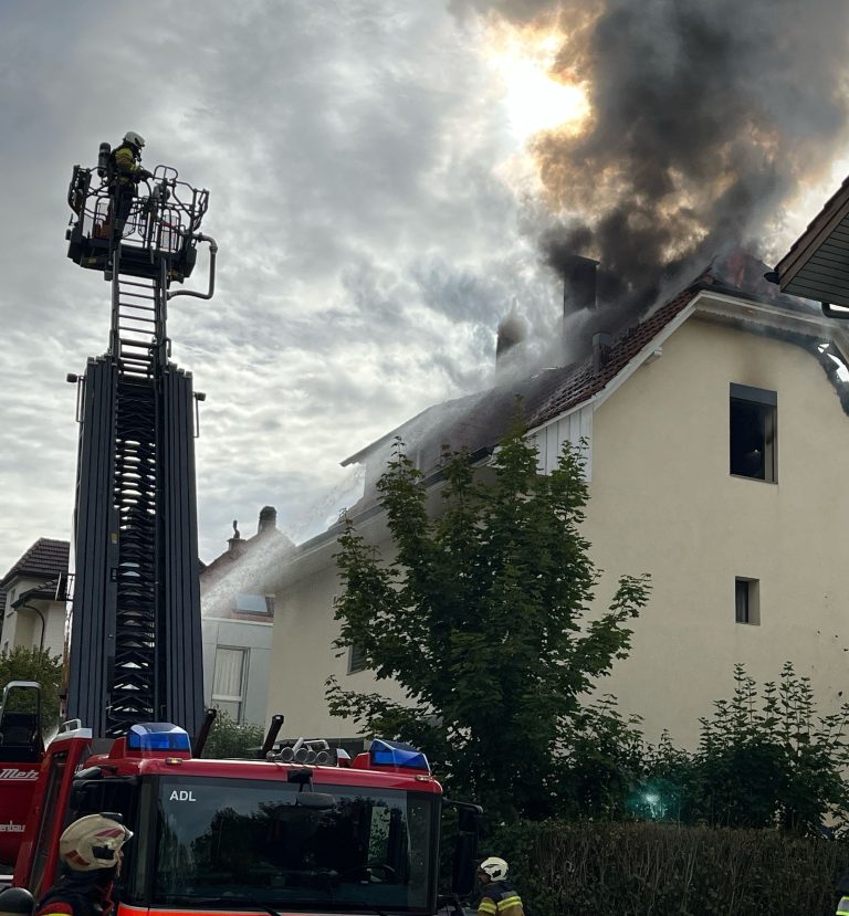 Solothurn SO: Feuer-Drama im Dachstock, Haus unbewohnbar