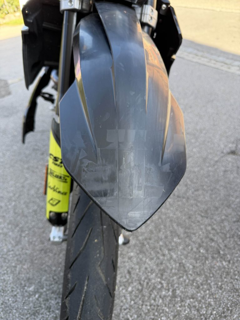 Herisau AR: Töff-Lenker (16) knallt in Auto: Unfall