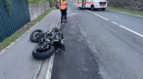 Arth SZ: Töff-Lenker (18) bei Unfall schwer verletzt
