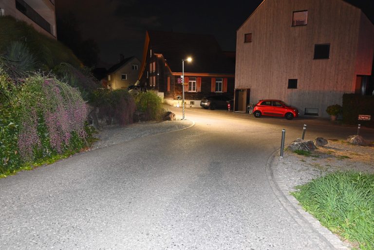 Buchs SG: Velo prallt in Briefkasten: Unfall, schwer verletzt