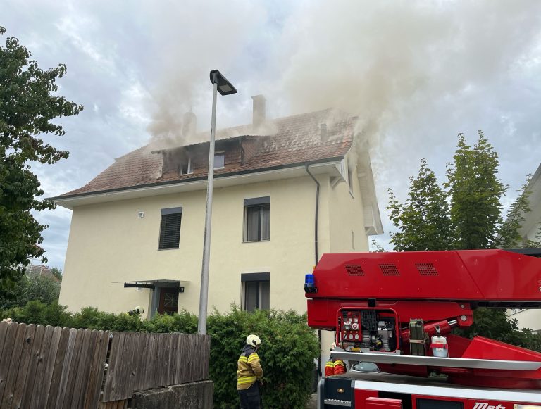 Solothurn SO: Feuer-Drama im Dachstock, Haus unbewohnbar