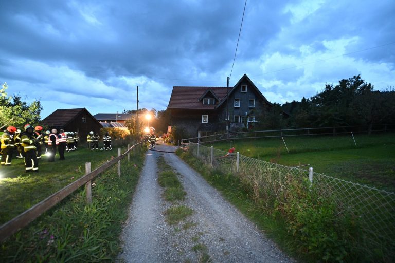 Heiden AR: Grossaufgebot nach Zimmerbrand