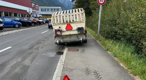 Schattdorf UR: Motorkarren und Auto knallen zusammen bei Unfall