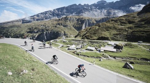 Linthal GL: Vollsperrung am Klausenpass wegen Veloanlass