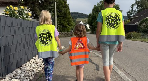 TG: Über 6000 gratis Leuchtwesten für den Schulweg