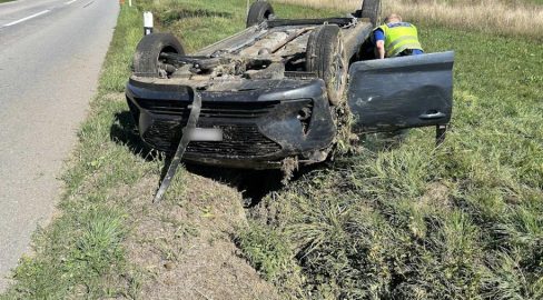 Gillarens FR: Lenkerin (77) überschlägt sich bei Unfall