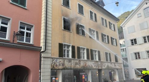 Chur GR: Kerzen lösen verheerenden Wohnungsbrand aus