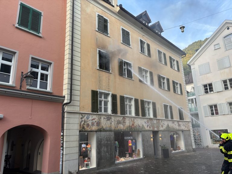 Chur GR: Kerzen lösen verheerenden Wohnungsbrand aus