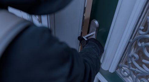 Stein SG: Seriendieb (24) in Selbstbedienungsladen ertappt