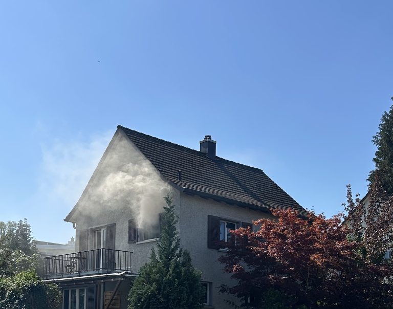 Kreuzlingen TG: Zimmer in Brand, zwei Personen evakuiert