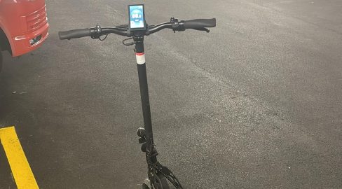 Bonaduz GR: E-Scooter-Lenker stürzt bei Unfall ins Spital