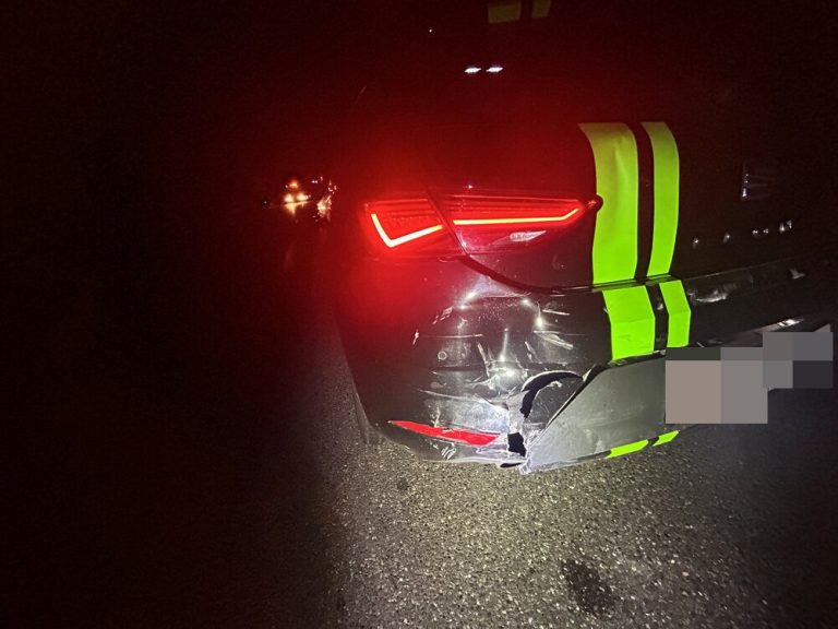 Kölliken AG: Überholmanöver löst Unfall aus, Zeugen gesucht
