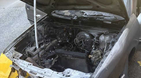 Muotathal SZ: Funke setzt Auto von Mann (23) in Brand