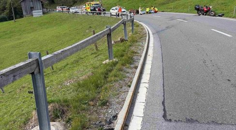 Herisau AR: Betrunkener E-Biker stürzt bei Unfall ins Spital