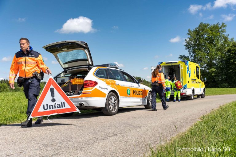 Mels SG: E-Bikerin (73) stürzt bei Unfall schwer verletzt