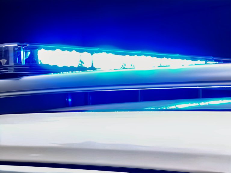 St. Gallen SG: Lärm-Einsatz eskaliert, Mann greift Polizei an