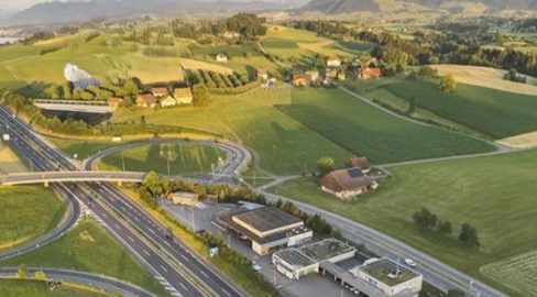 Wädenswil ZH: Rega-Heli und Wasserwerfer hautnah